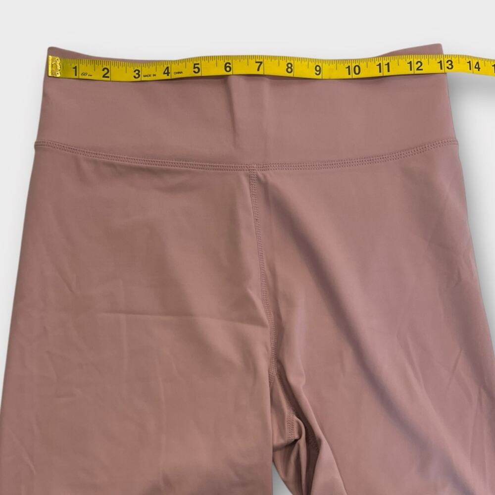 Madewell MWL Form High-Rise 7" Biker Shorts in Smoky Lilac Size Medium - Picture 7 of 8